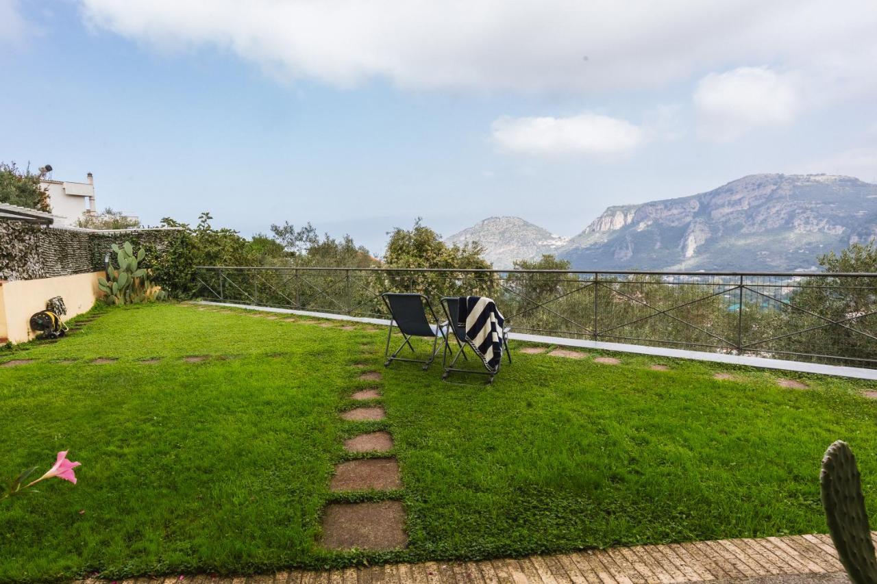 Villa Fanella, Independent House Between Sorrento & Amalfi Piano di Sorrento Kültér fotó