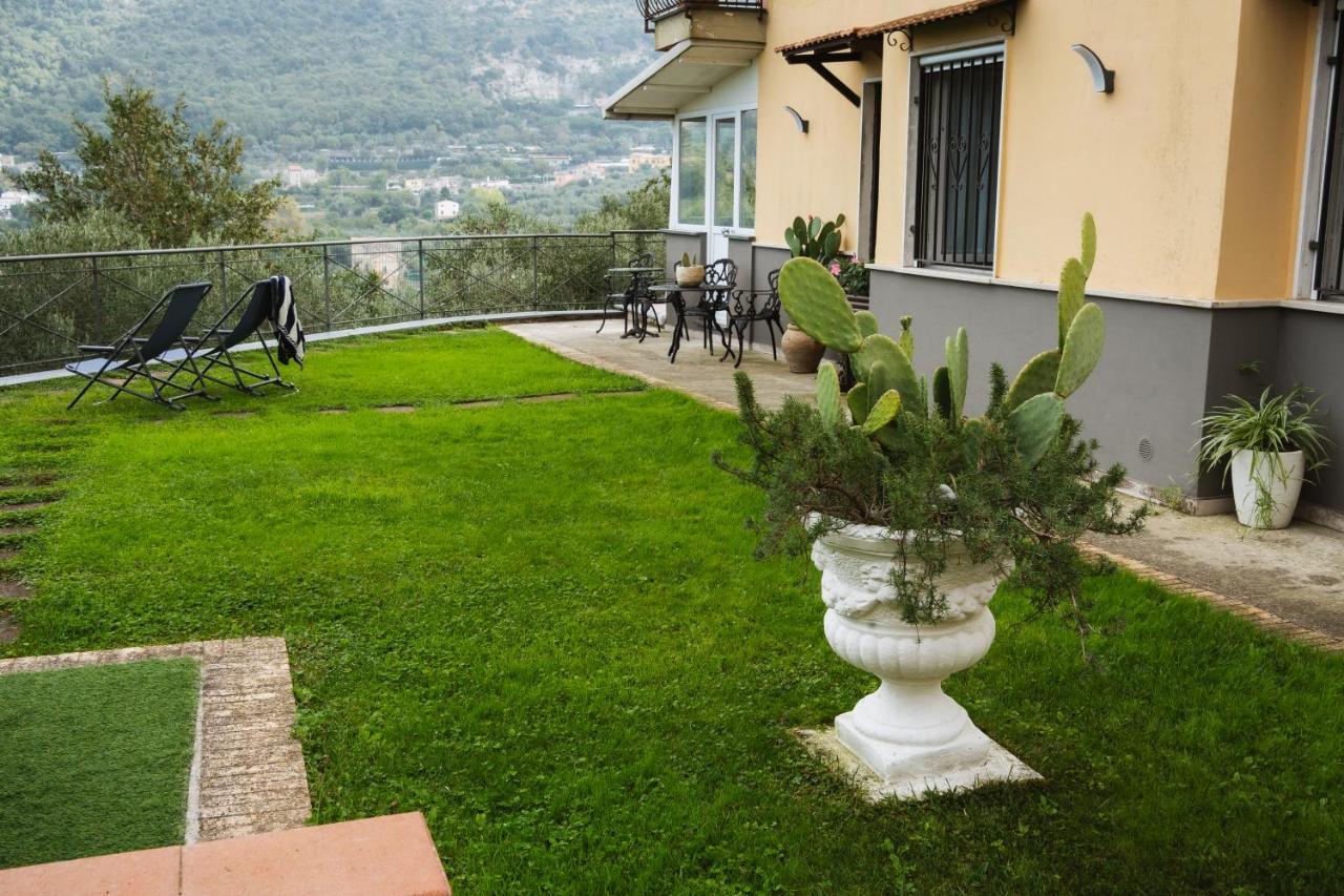 Villa Fanella, Independent House Between Sorrento & Amalfi Piano di Sorrento Kültér fotó