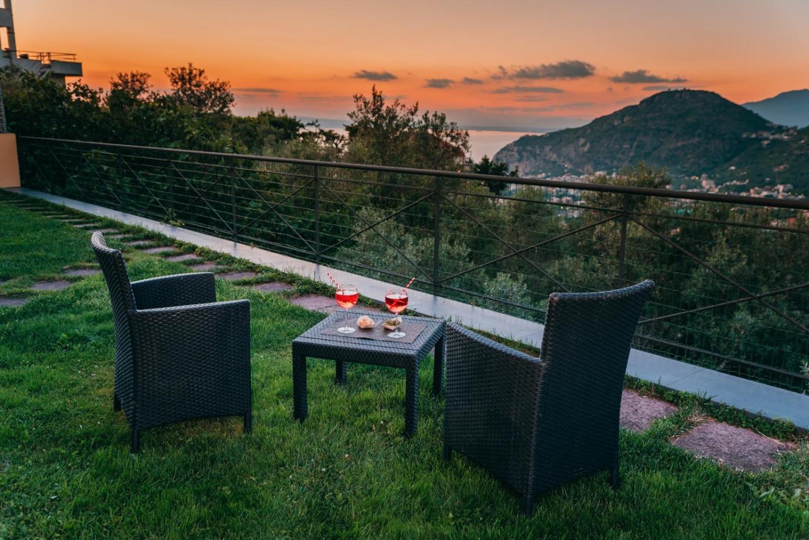Villa Fanella, Independent House Between Sorrento & Amalfi Piano di Sorrento Kültér fotó